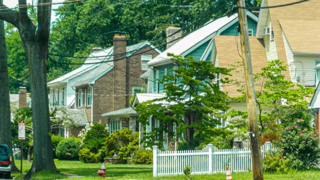 Buy a Home in Frederick to Save Money on Your Rockville Commute